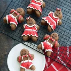 Moule Anti-adhésif|Moules À Gâteaux*NORDIC WARE Moule à Gâteaux Bonhommes Pain d'Épices (x6) Silver